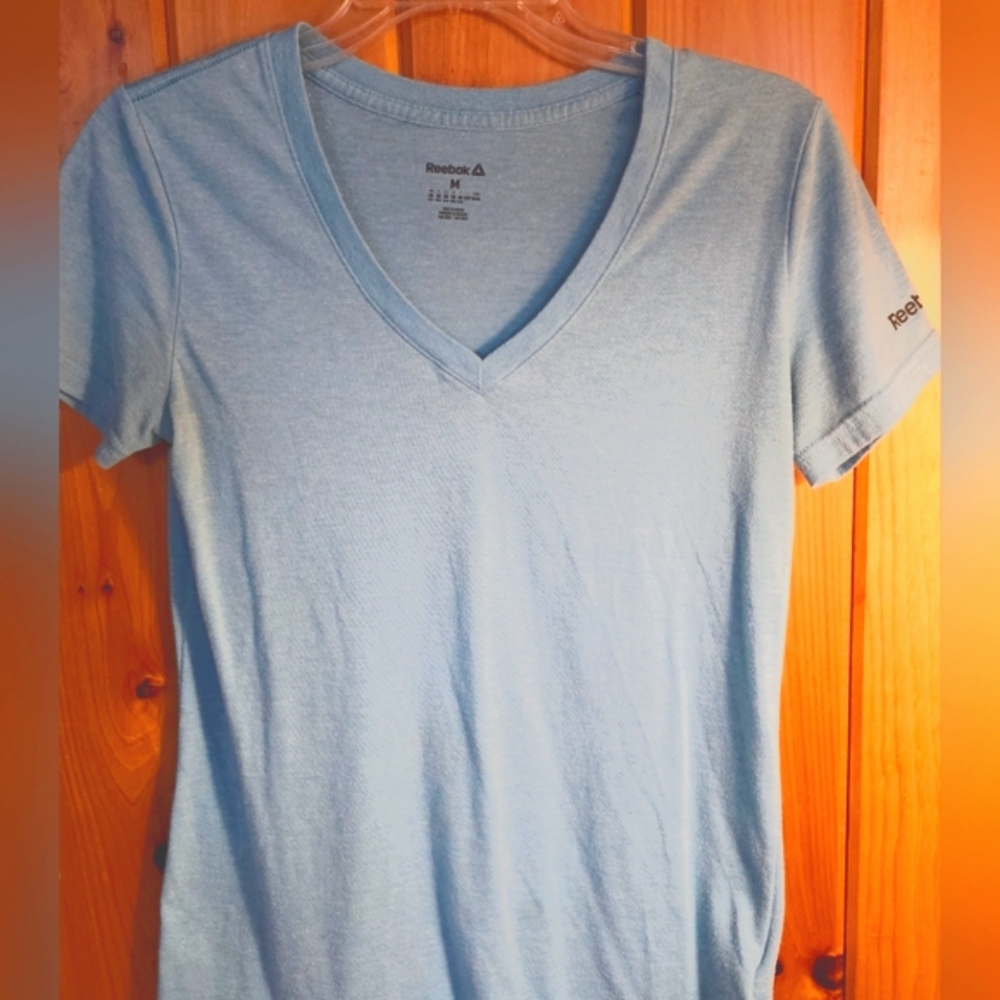 Reebok v-neck t-shirt